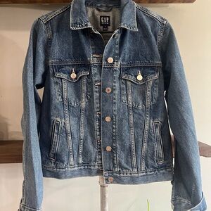 GAP Women’s Blue Denim Jacket